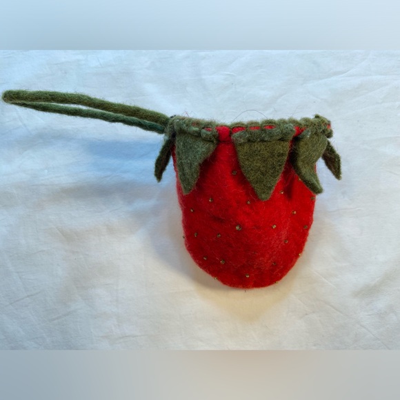 Strawberry Change Purse, boiled wool, New(ish), zipper closure - Picture 1 of 9